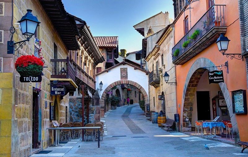 испанская деревня барселона