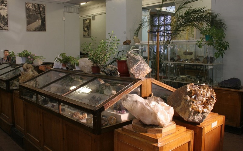 уральский геологический музей