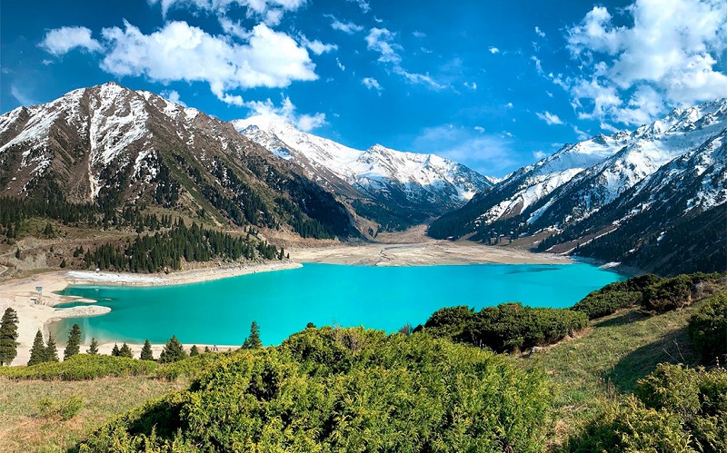 большое алматинское озеро
