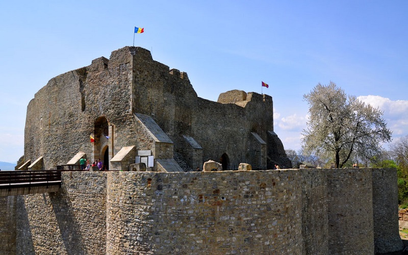 нямецкая крепость румыния