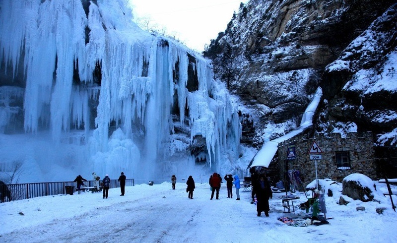 чегемские водопады зимой