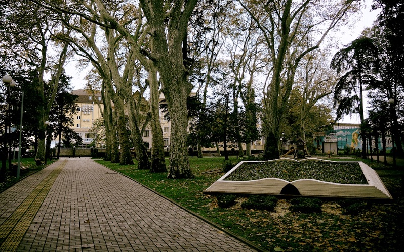 парк имени бестужева-марлинского