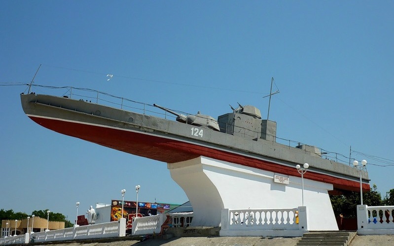 памятник морякам азовской флотилии приморско ахтарск