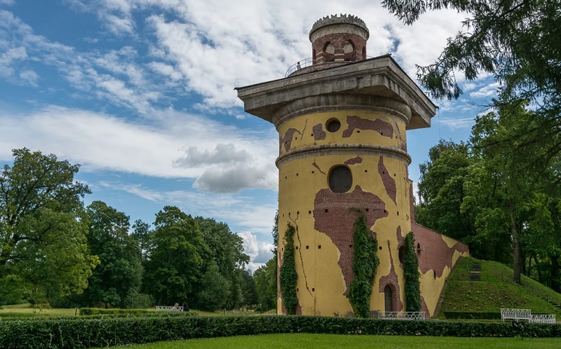 башня-руина пушкин