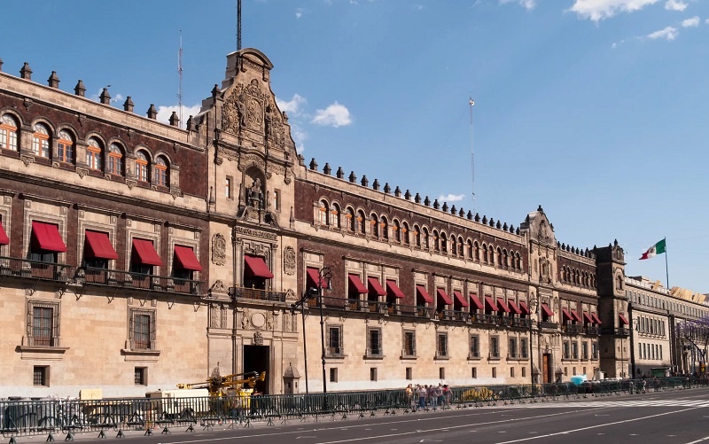 национальный дворец мехико