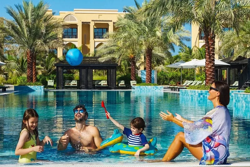 Лучшие отели ОАЭ для отдыха с маленькими детьми: Топ-15