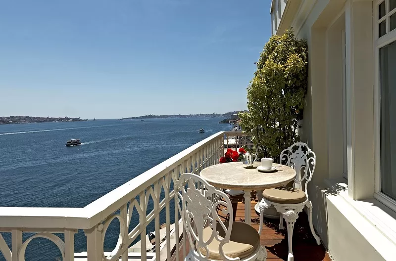 Лучшие отели Стамбула с видом на Босфор: Топ-12