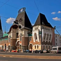 отели рядом с ярославским вокзалом москва
