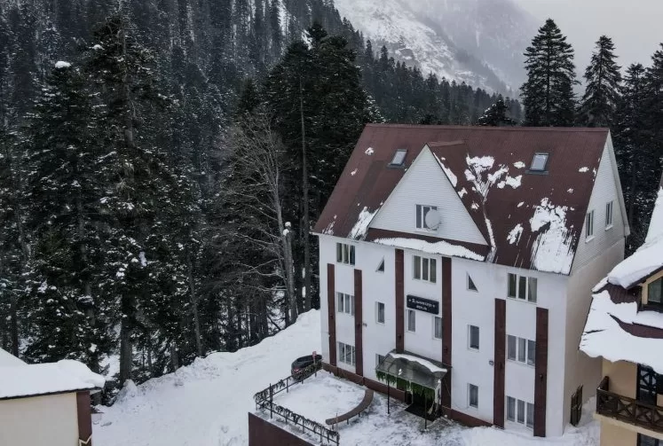 отель альпенхауз домбай